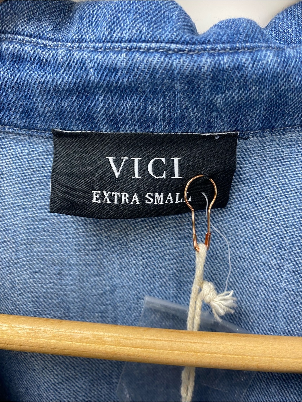 Vici Denim Romper - Picture 3 of 9